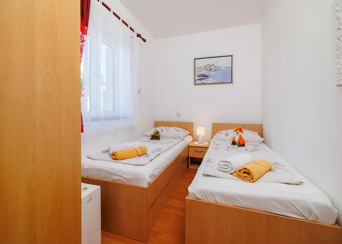 Klara Διαμέρισμα Lopar