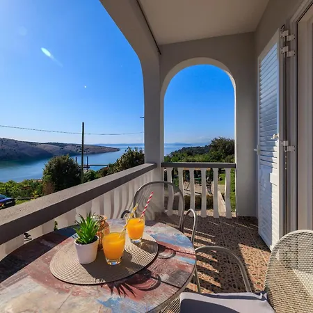 Klara Διαμέρισμα Lopar